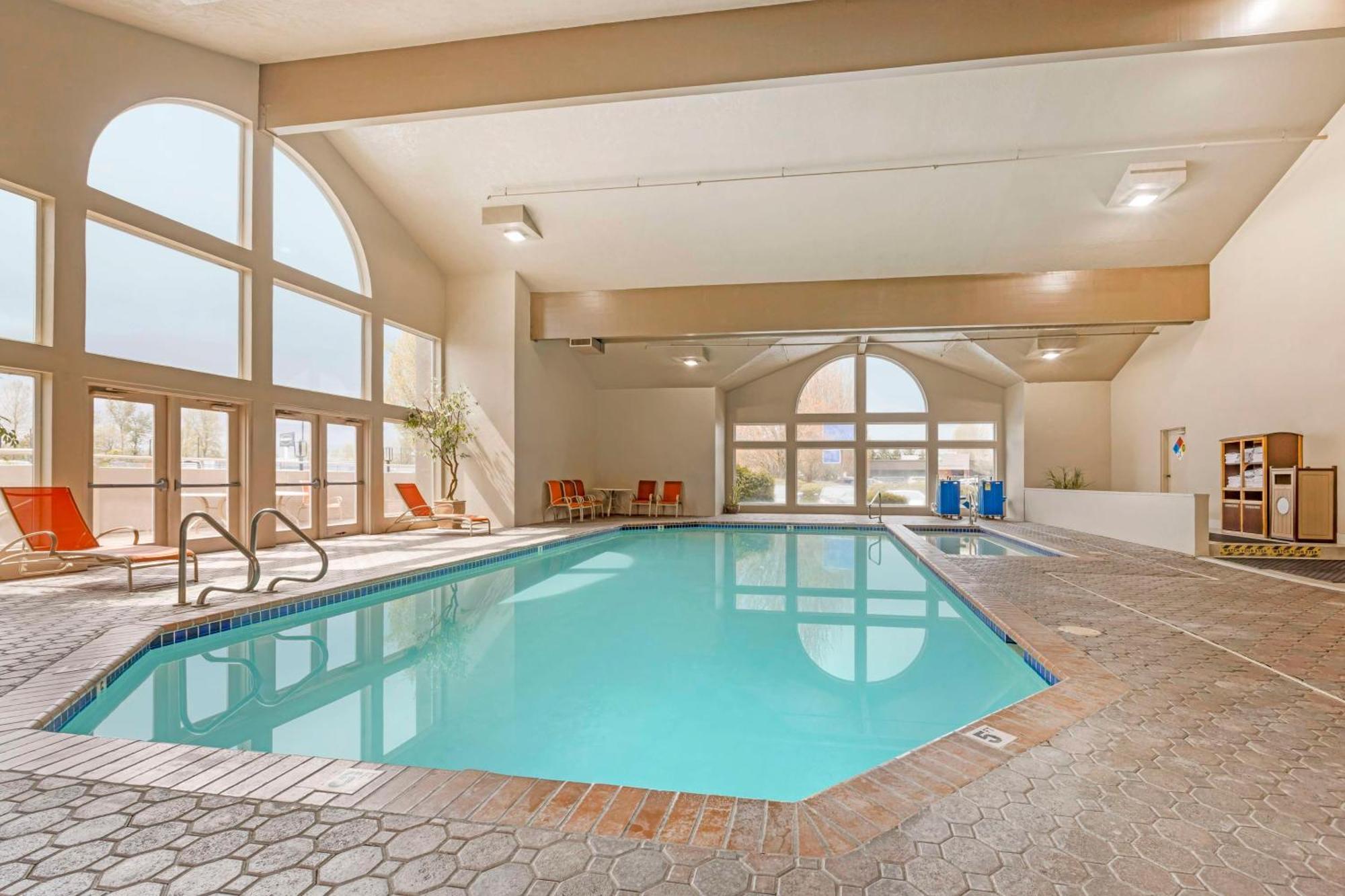 Best Western Plus Mill Creek Inn Salem Buitenkant foto