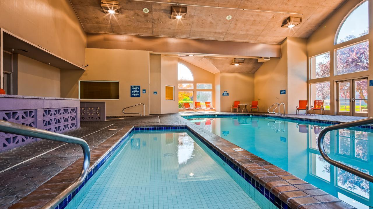 Best Western Plus Mill Creek Inn Salem Buitenkant foto